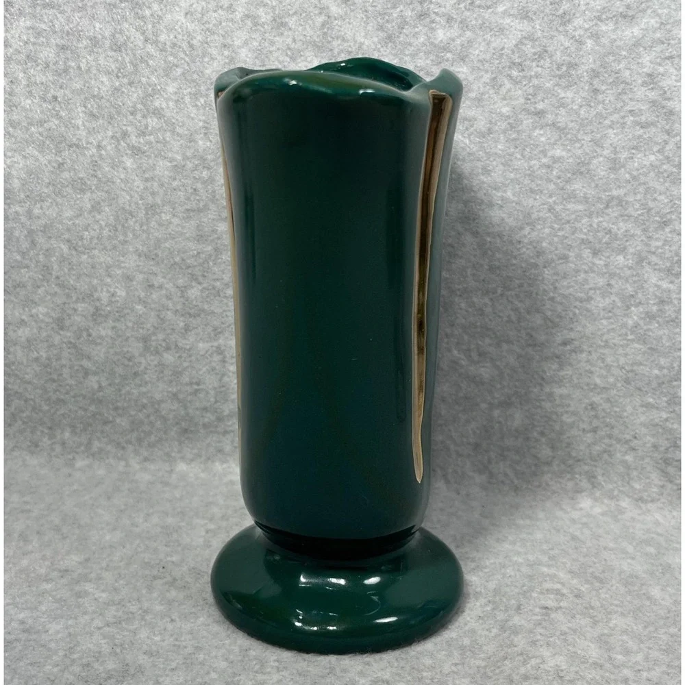 VTG Green Ceramic Pedestal 12